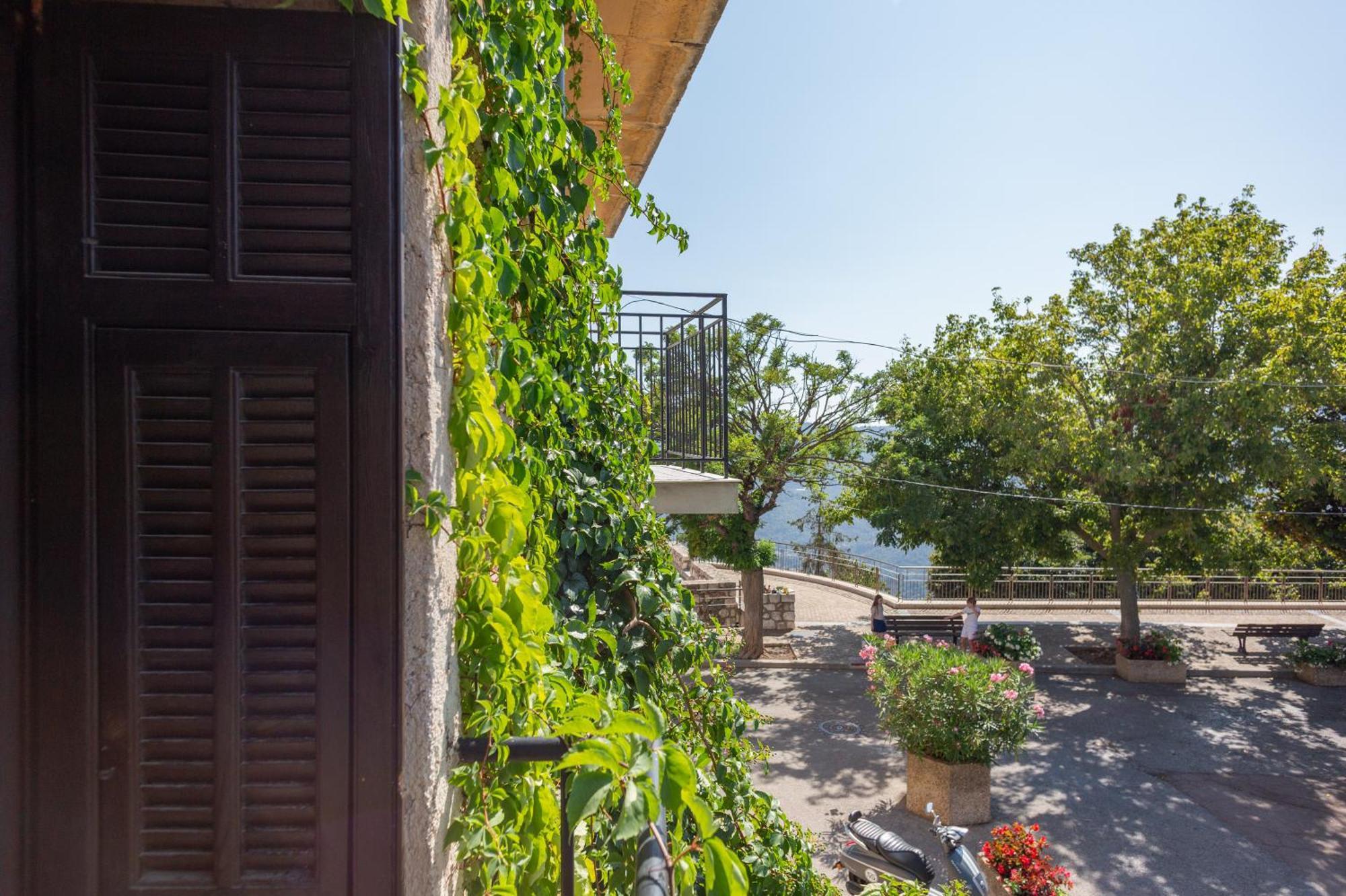 Logis Hotel Beausejour Berre-des-Alpes Eksteriør billede
